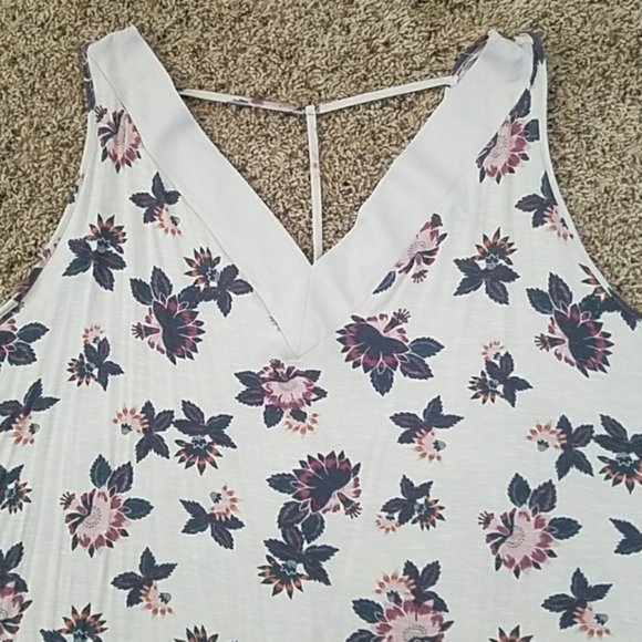 Plus - Floral Print Tank Top - Maurices - Picture 2 of 7